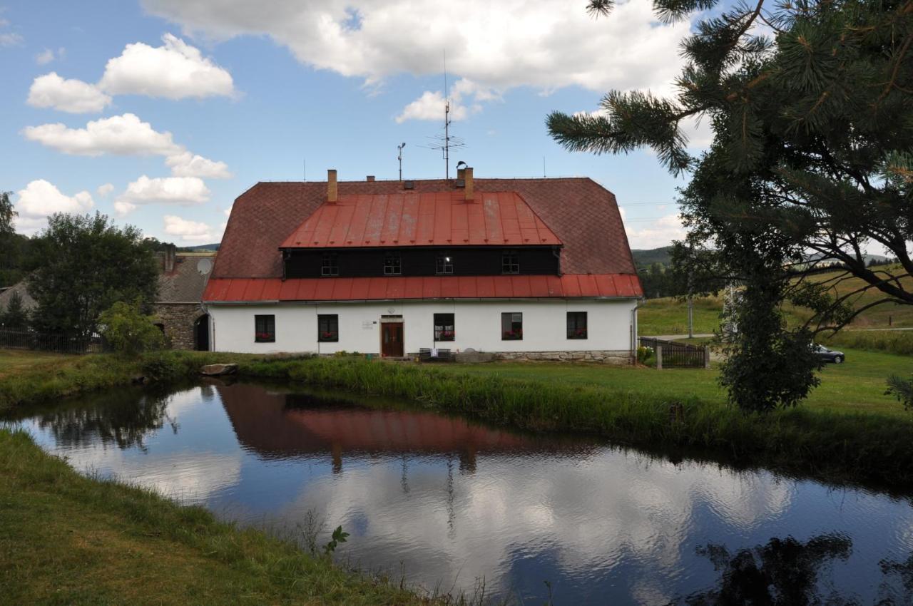 Bauru Dvur Hotell Zdíkov Exteriör bild